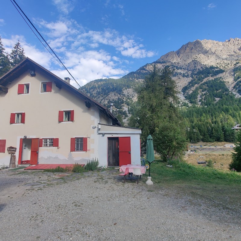 Capanna Alp di Luarn