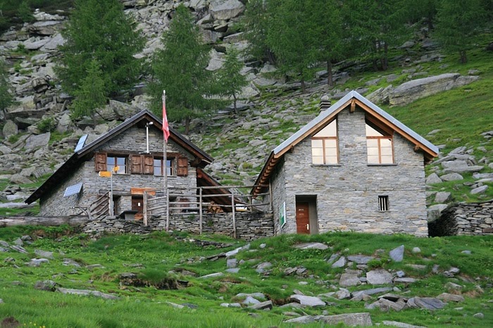 Capanna Alpe Arena