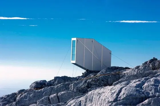 Kanin Winter Cabin