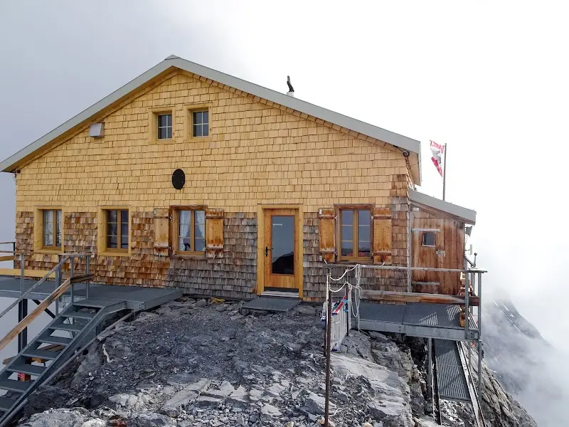 Mittellegihütte