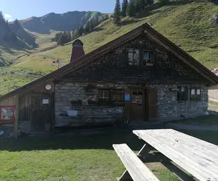 Bivouac de Neuvaz Dessus