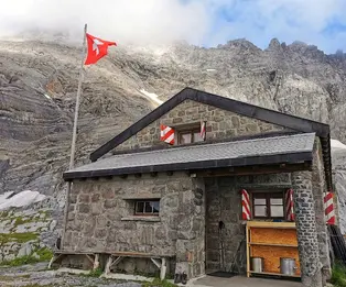 Cabane de Plan Névé