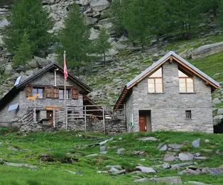 Capanna Alpe Arena