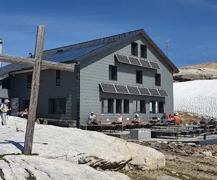 Lötschenpasshütte