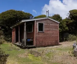Manuoha Hut