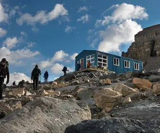 Peter and Catharine Whyte (Peyto) Hut