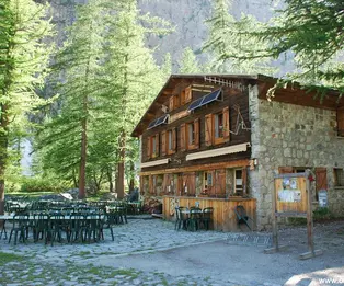 Chalet refuge du Pré de Madame Carle