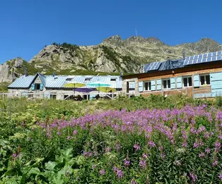 Refuge d 'En Beys