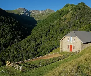 Refuge de l 'Etang d 'Araing (Jacques Husson)