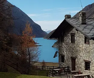 Refuge de Prarayer