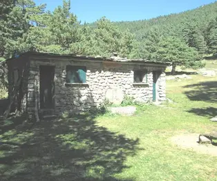 Refuge forestier de la Mouline