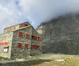 Refuge Quintino Sella (Viso)