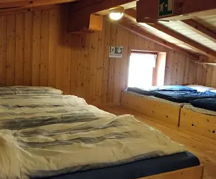 Refuge Saènt (Silvio Dorigoni)