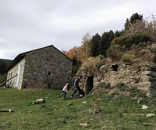 Refugi forestal de les Cases