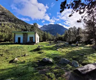 Refugio de Coronas / Pescadores