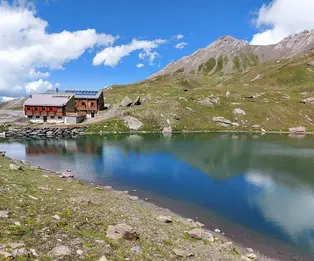 Rifugio Severino Bessone al Lago Verde