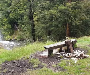Rocks Ahead Hut