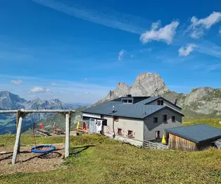 Rugghubelhütte
