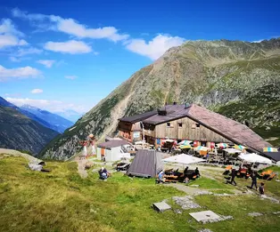 Sulzenau Hutte