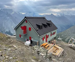 Weisshornhütte SAC
