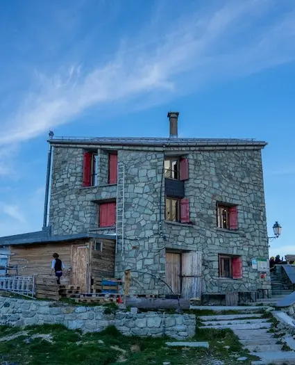 Cabane des Dix