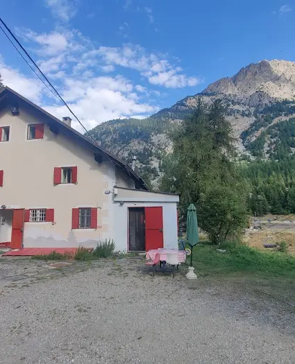 Capanna Alp di Luarn