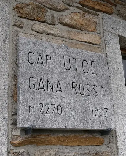 Capanna Gana Rossa