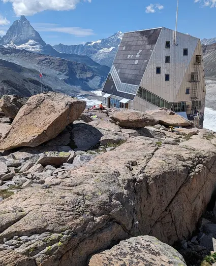Monte Rosa Hütte (Cabane Bétemps)