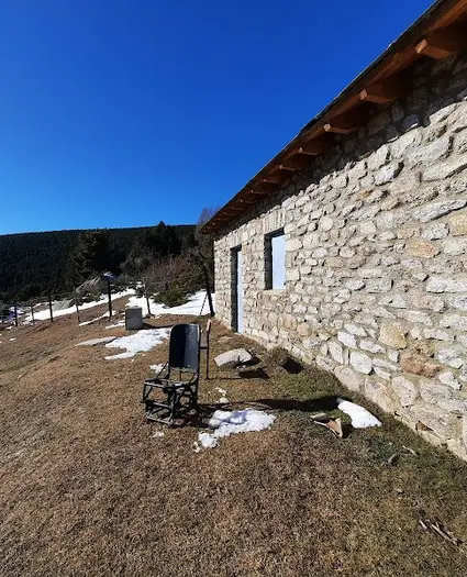 Refugi forestal de les Cases