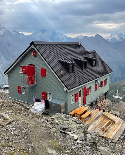 Weisshornhütte SAC