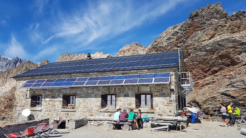 Mutthornhütte