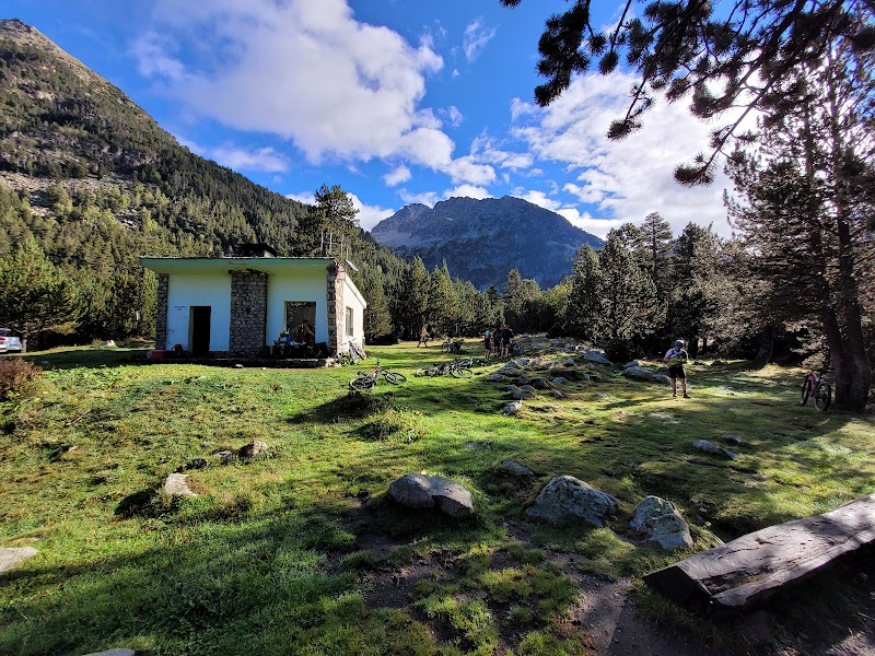Refugio de Coronas / Pescadores
