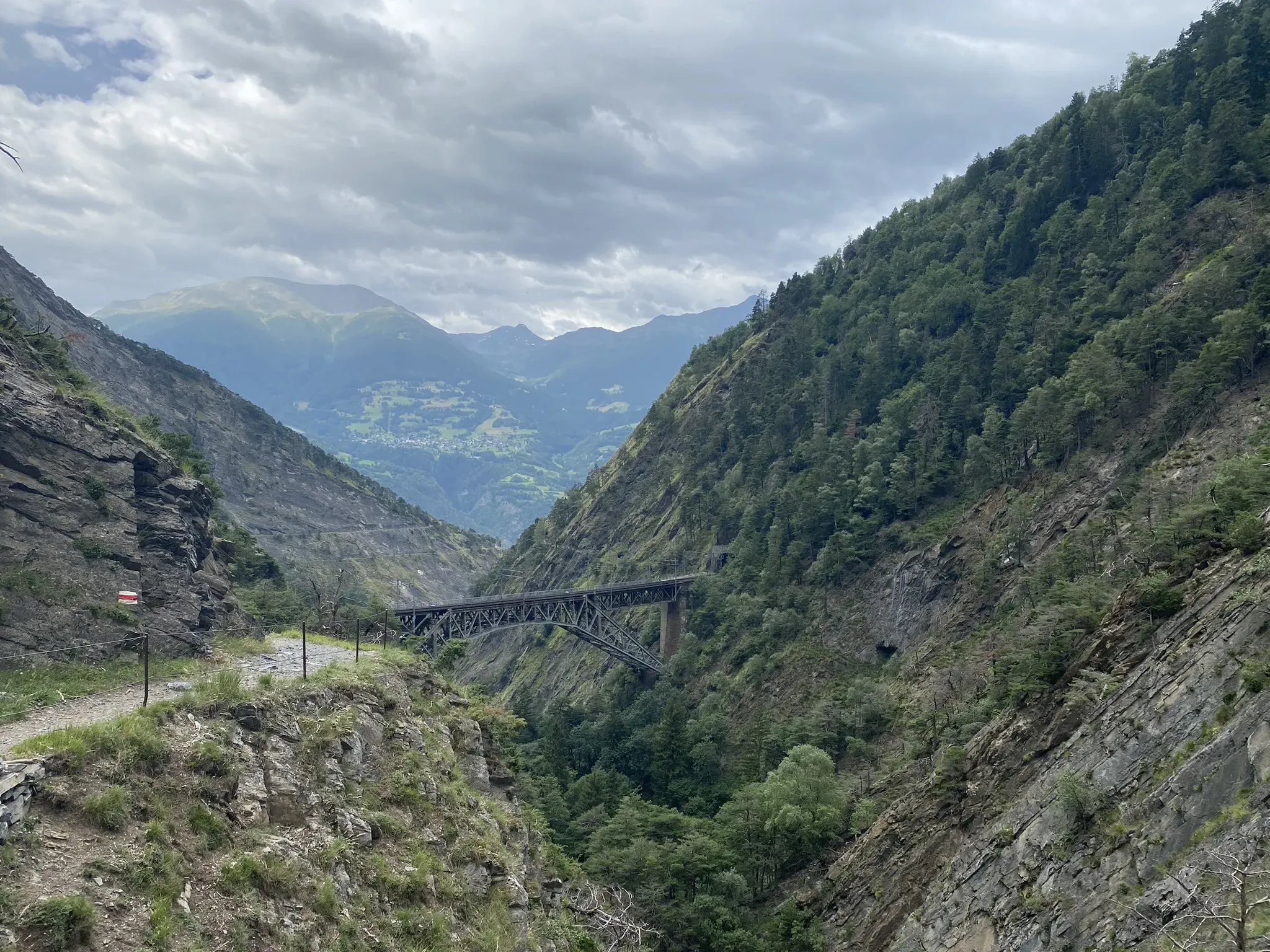 Via Alpina Étape 97 : Mund - Gampel / Steg